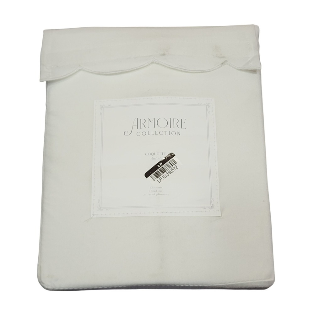 Armoire Collection Coquette Full Size Sheet Set White Scalloped Edge 4pc NEW
